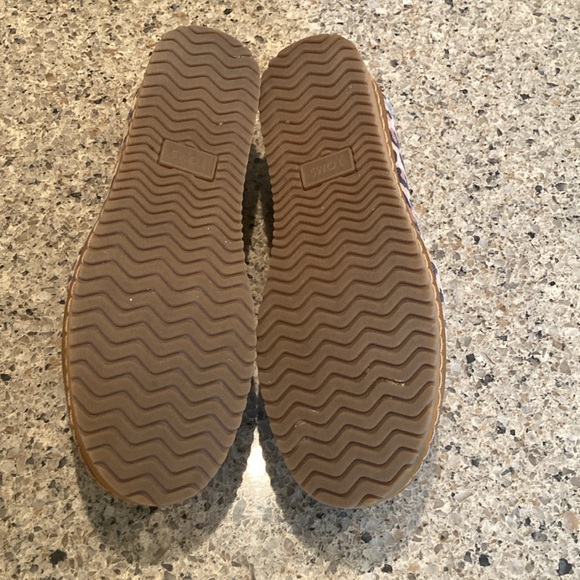 Size 5 Leopard Print TOMS Palma leather wrap slip ons - Picture 9 of 13